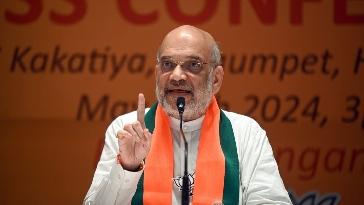 Maharashtra election 2024 amit shah said sharad pawar four generation cannot take back article 370