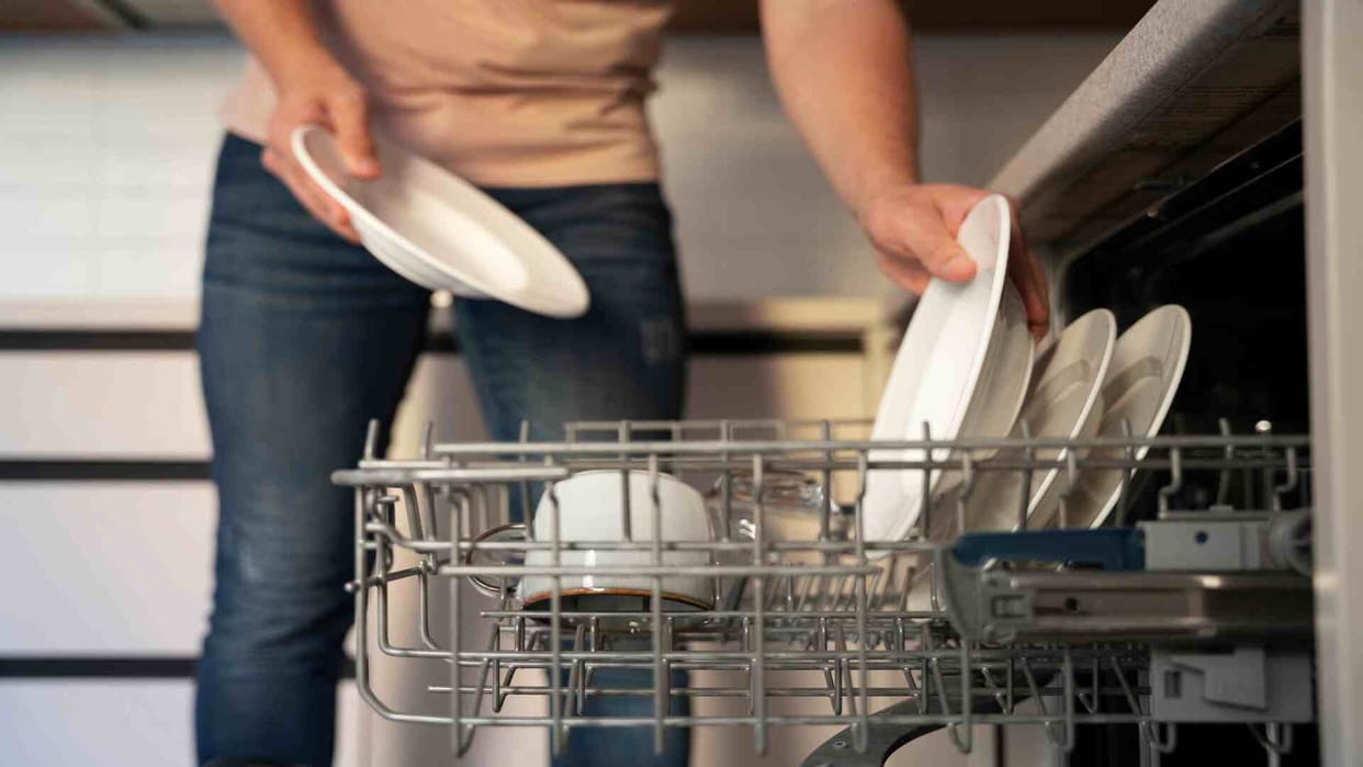 Dishwasher Machine Price, Specification, Features Check All Other Details Here
