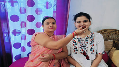 Gorakhpur's Agastya Chaudhary 10th and Sakshi Singh 10th got the highest marks in CBSE board exam.