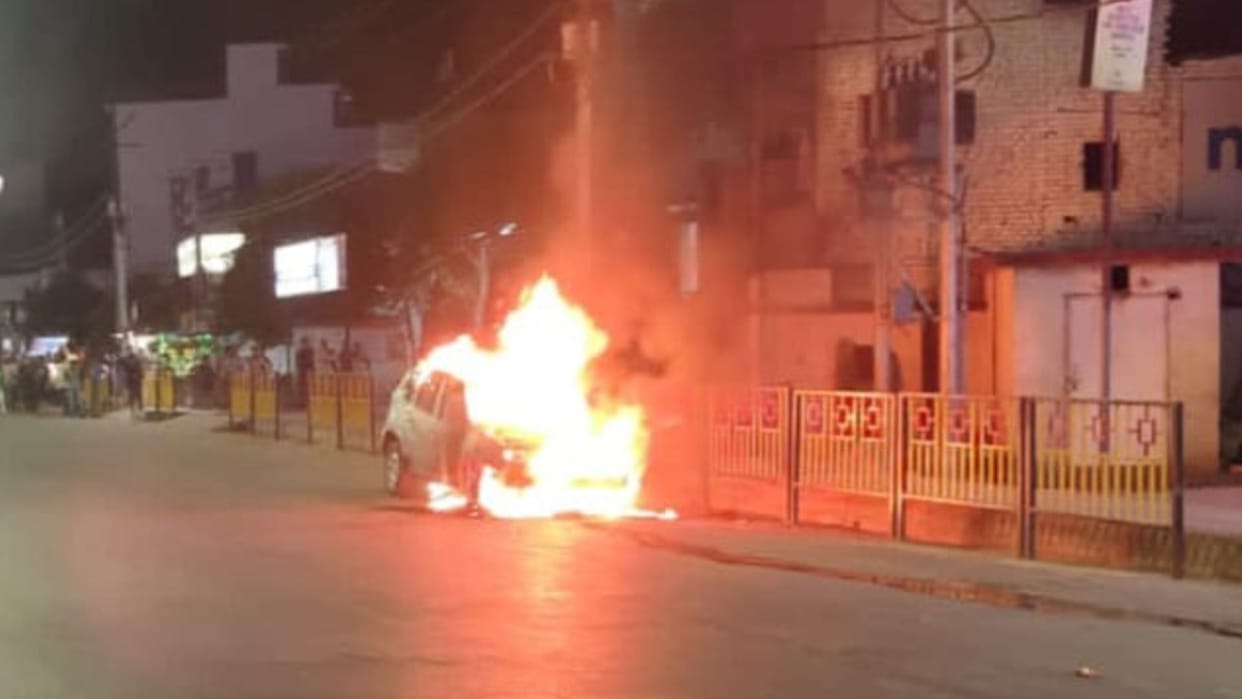 Young man saved his life jumping after car fire IN VAranasi