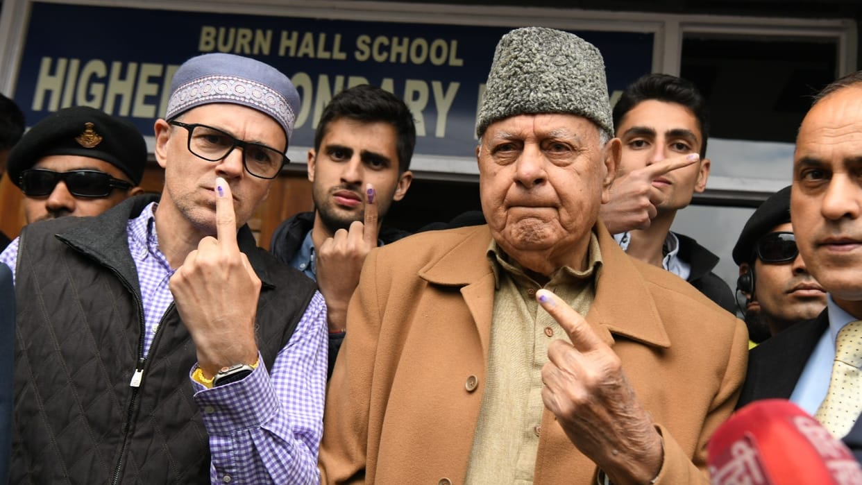 srianagar Lok Sabha Polls Three generations of Abdullah caste their vote including farooq and omar