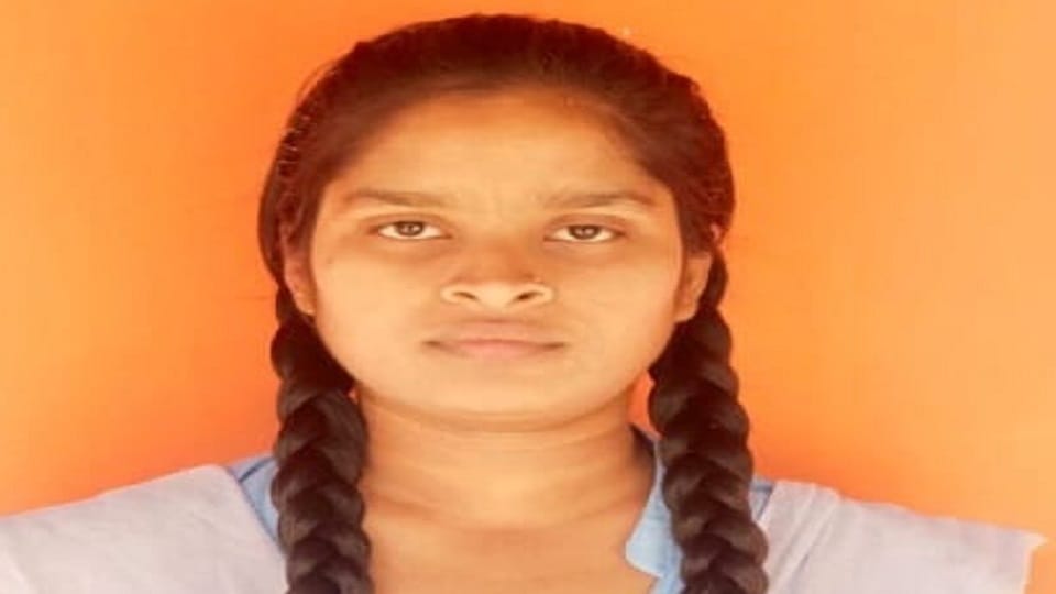 Sneha scored 92.83 percent marks in class 10th in Balrampur Ramanujganj
