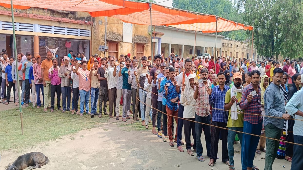 UP Assembly Elections: Polling booth system will change in the state, now there will be one booth for every 12