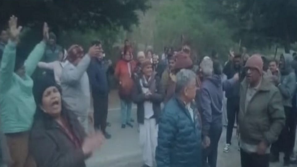 Chardham Yatra 2024 After tirth purohit Gangotri Trade Board protest regarding disturbances uttarakhand
