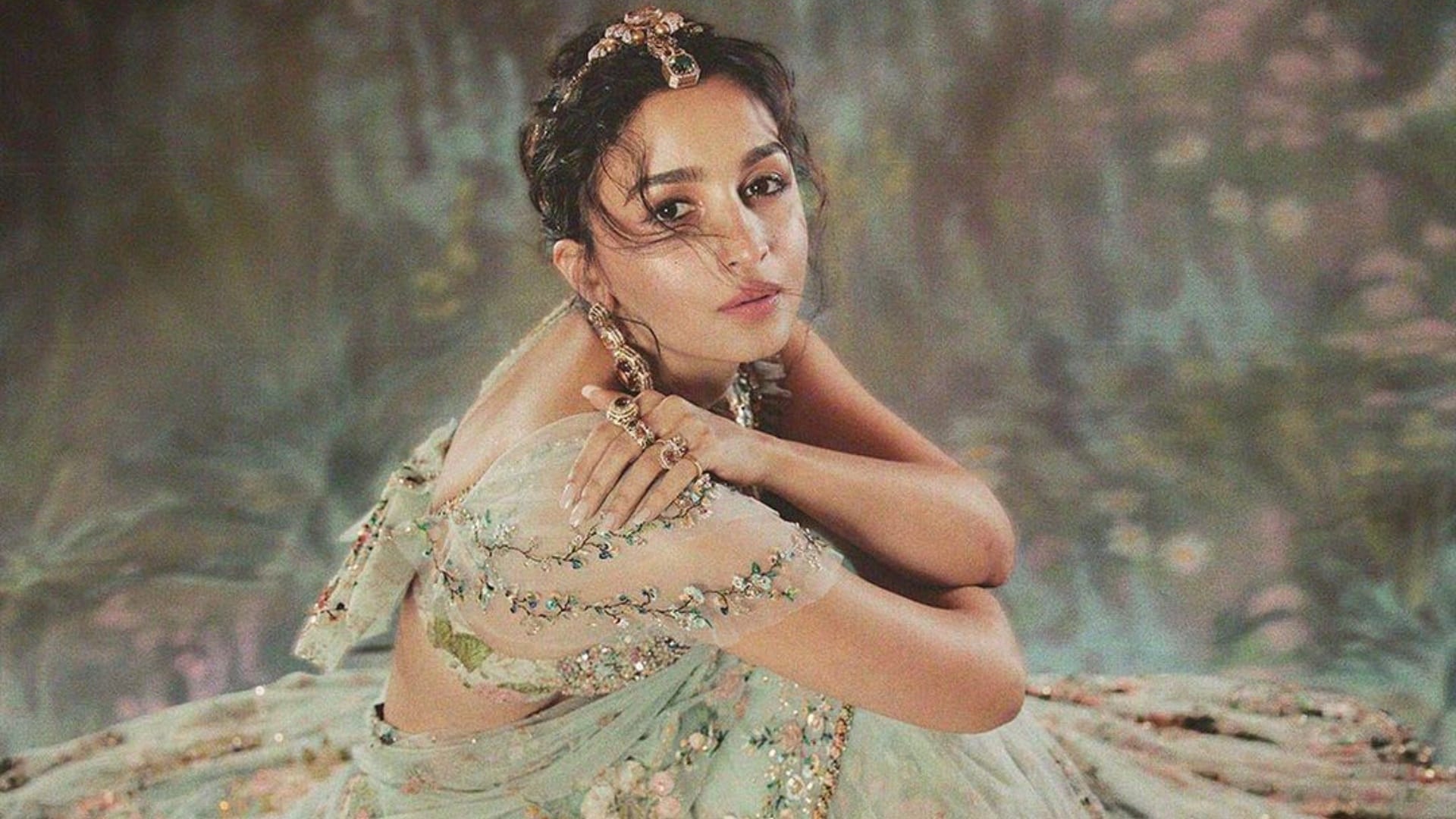 Love and War Actress Alia Bhatt Post Amid Debate over Her Citizenship shares a Cryptic Post On Social Media