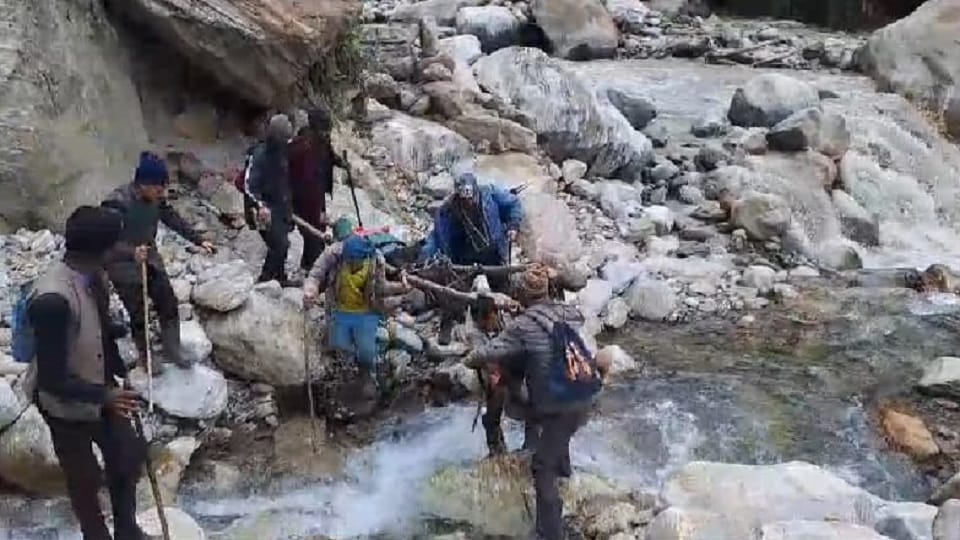 Health of villager who went to graze cattle deteriorated in pithoragarh