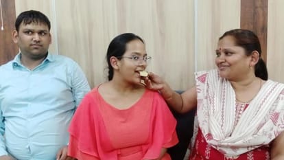 CBSE Result 2024: Amroha's daughters took flight, again ahead of sons, want to become senior officers