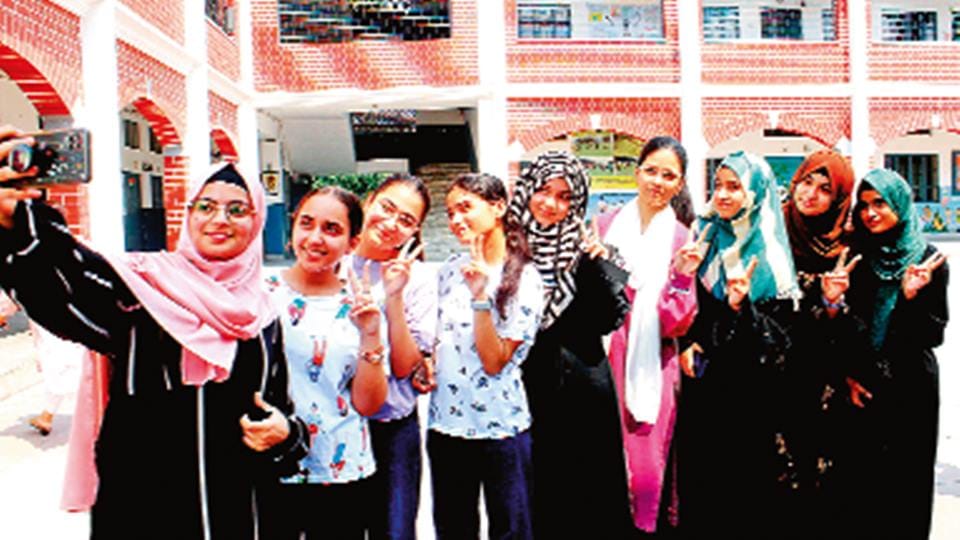 CBSE Result 2024: Rampur dominates the division in 12th, second place in 10th