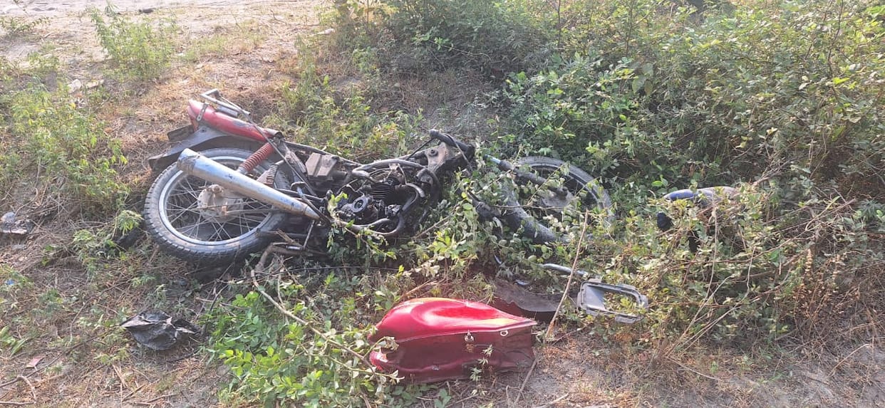 Three died in an accident in Nawabganj in Gonda.