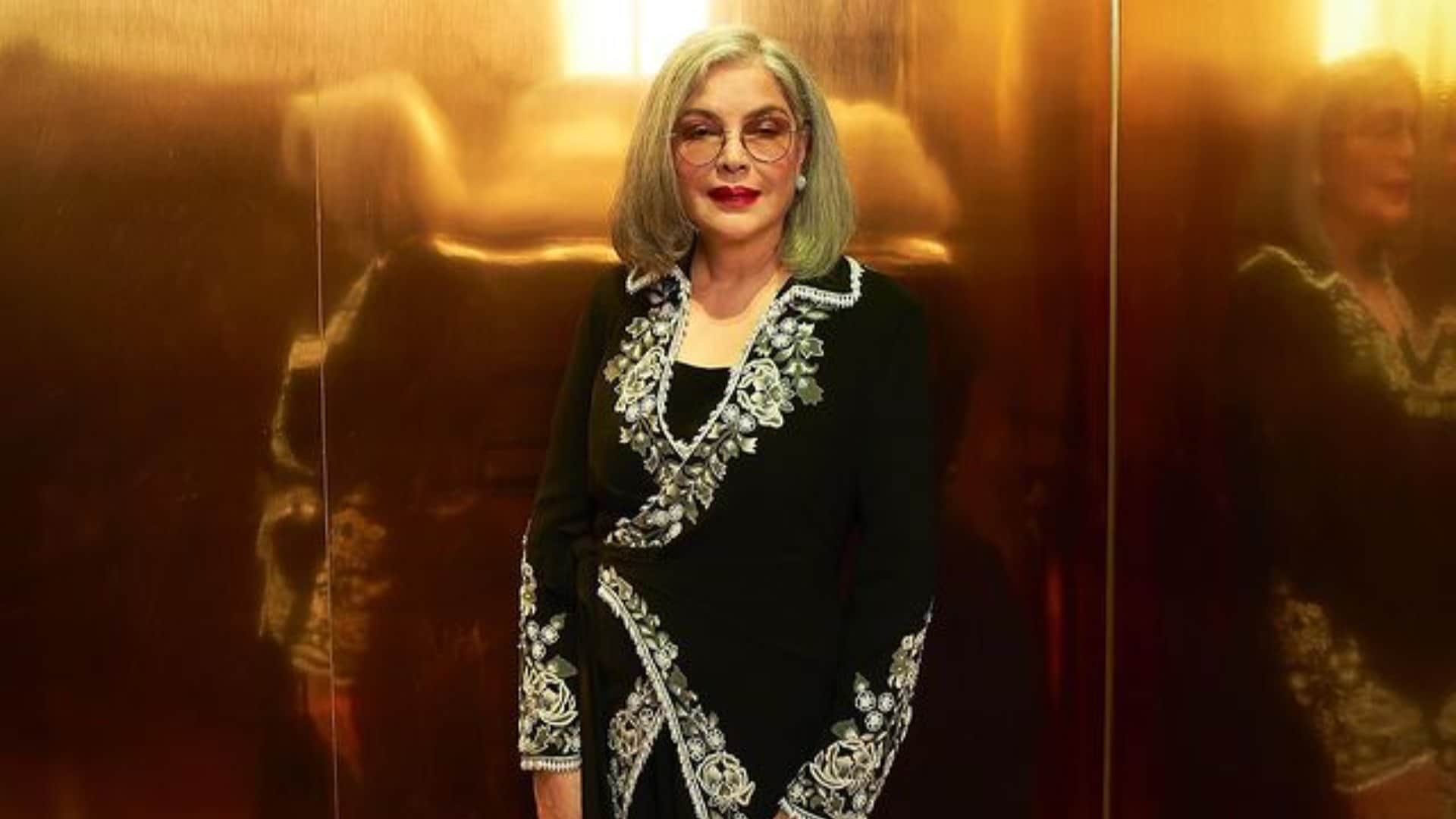 Zeenat Aman shares a throwback pictures with Dimple kapadia Know why she praises actress shares a note