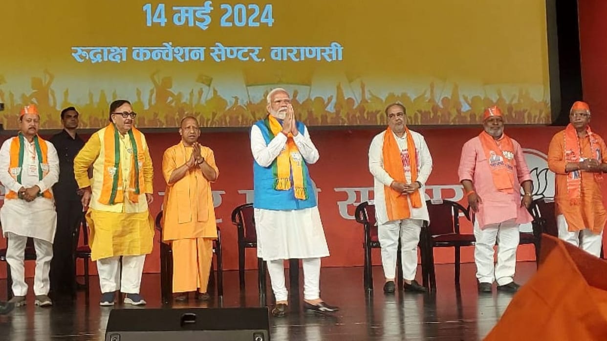 PM Modi in Varanasi thanked workers increase voter in varanasi