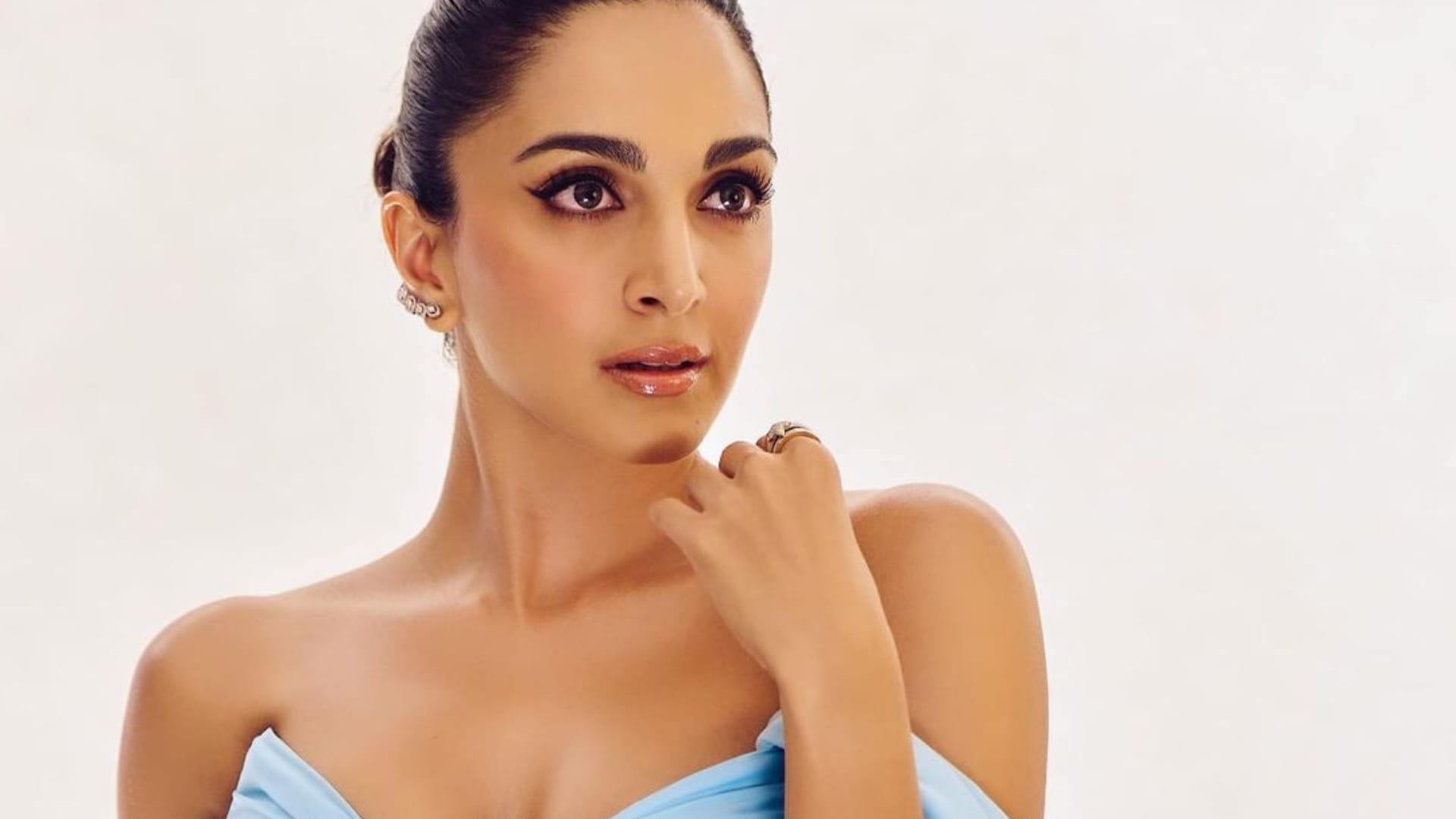 Kiara Advani returned to Mumbai after attending Cannes Film Festival Asked aap Logon ne Vote diya kya