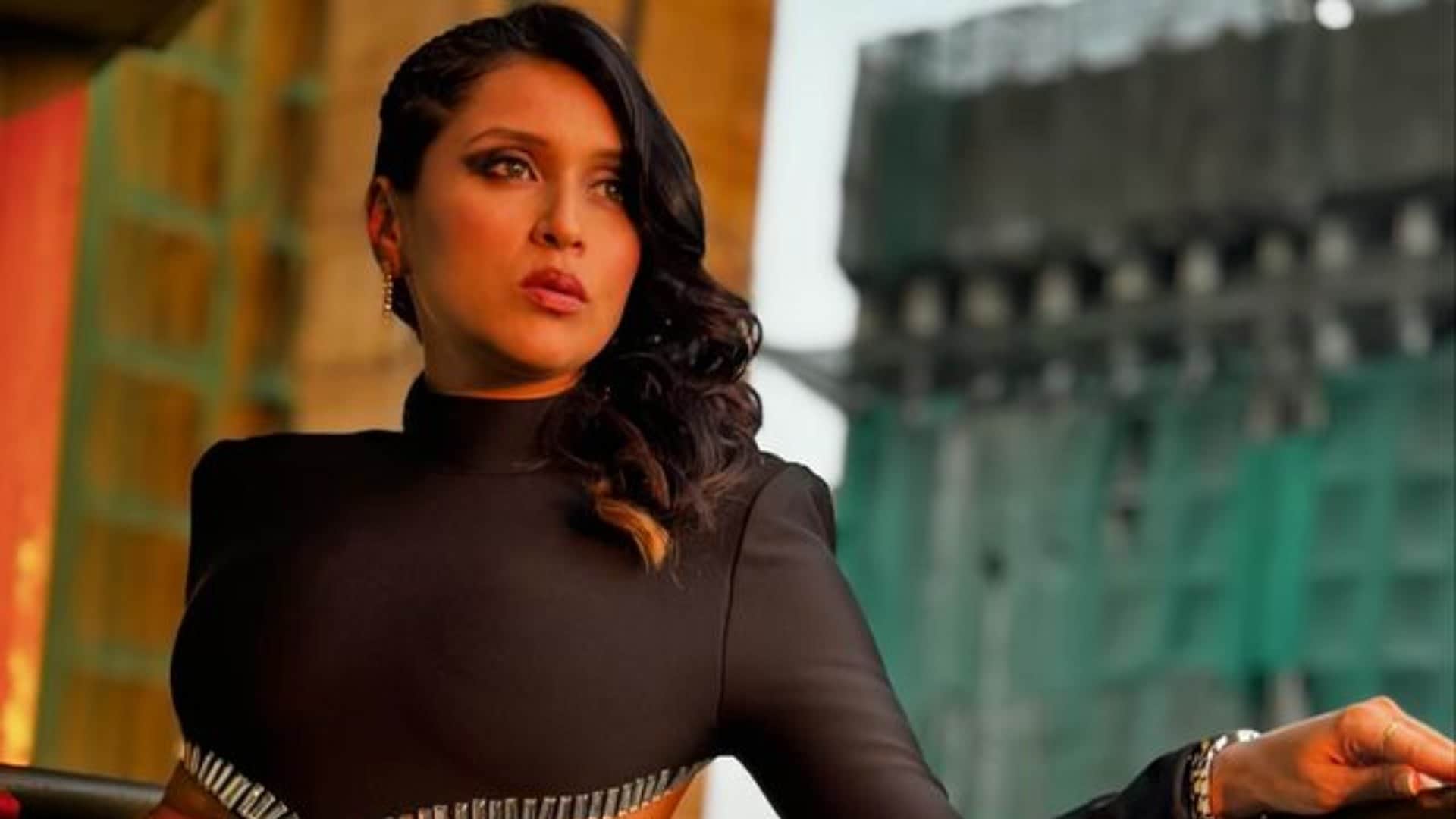 Mannara Chopra slammed For Enjoying Dancing In Balcony after mammoth hoarding collapsed due to the dust storm