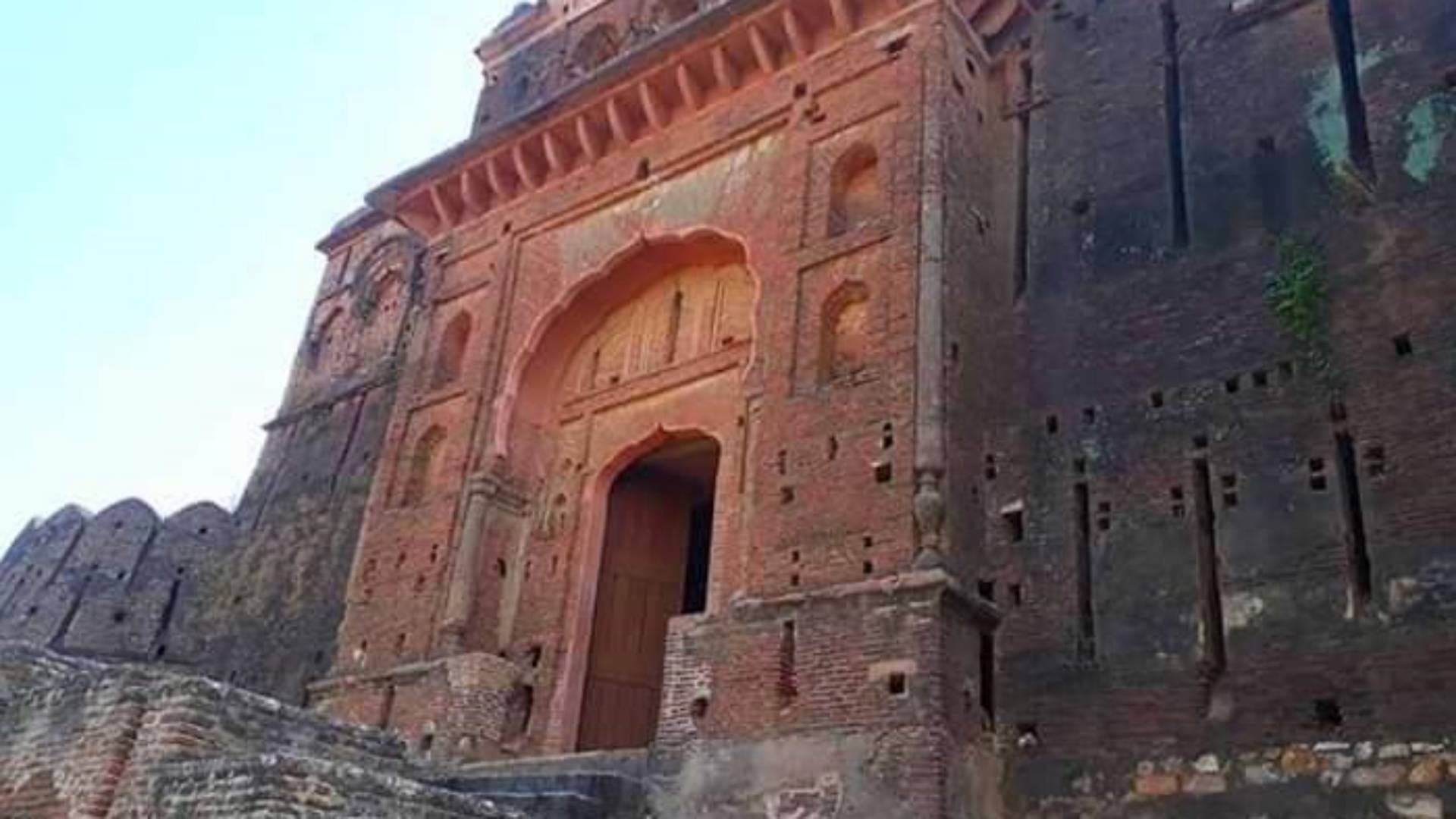 गुलगंज किला