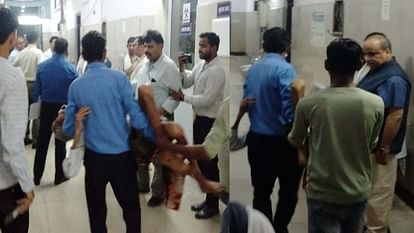 Kanpur: स्ट्रेचर नहीं मिला, पिता को गोद में लेकर लैब पहुंचा बेटा, नजारा देख हैरत में पड़े प्रमुख सचिव Kanpur: Stretcher not found, son reached lab with father in his lap