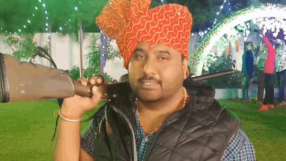 Jagdalpur Transport union members shot by unknown people