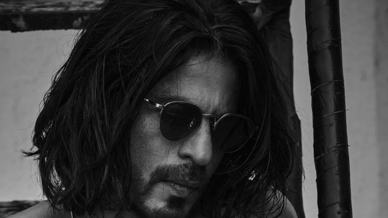 King leaked BTS Shah Rukh Khan salt pepper look from his next sends fans in a tizzy with daughter Suhana viral