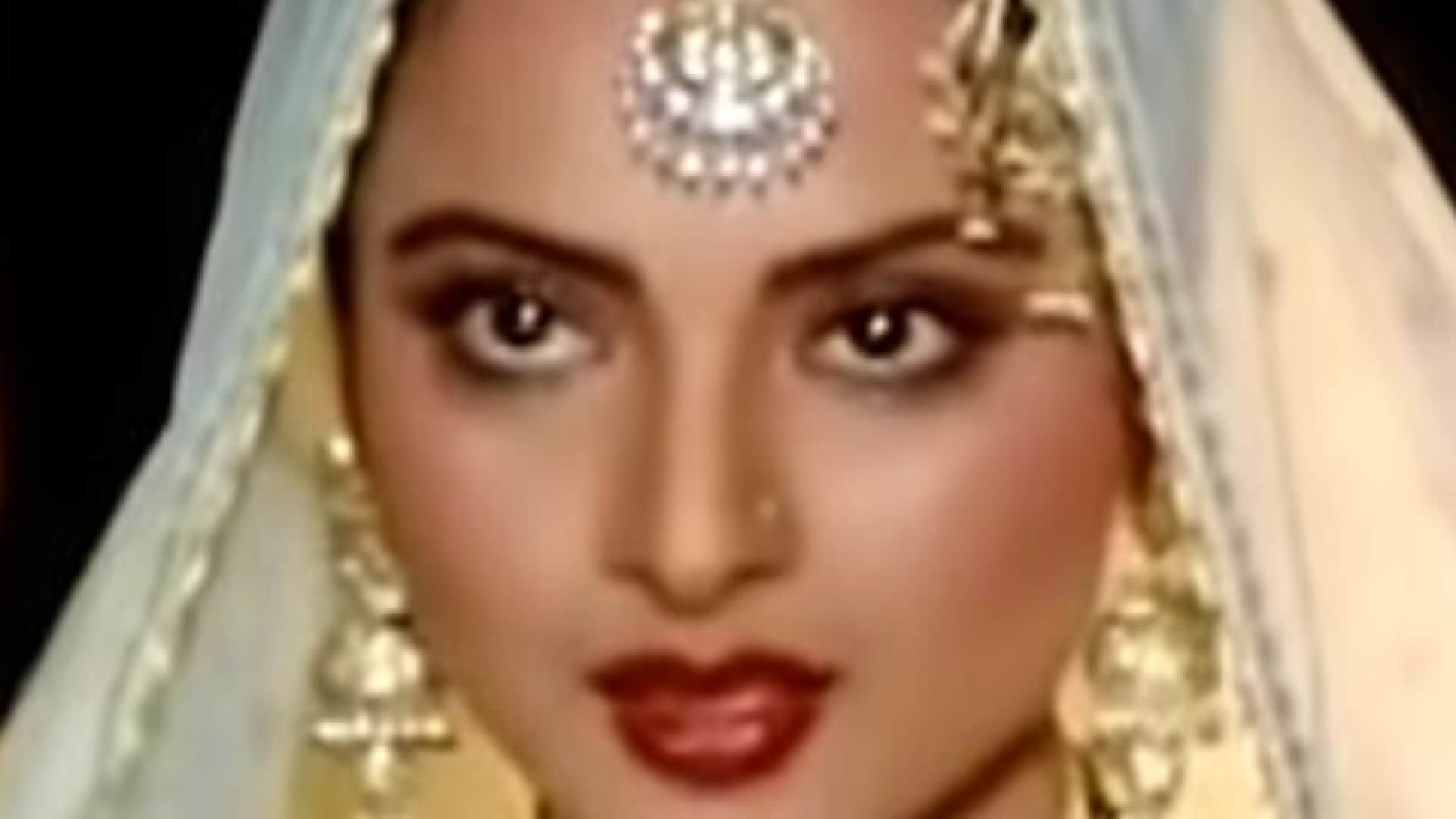 Indian Films and series made on Courtesans Heeramandi Pakeezah Umrao Jaan Devdas