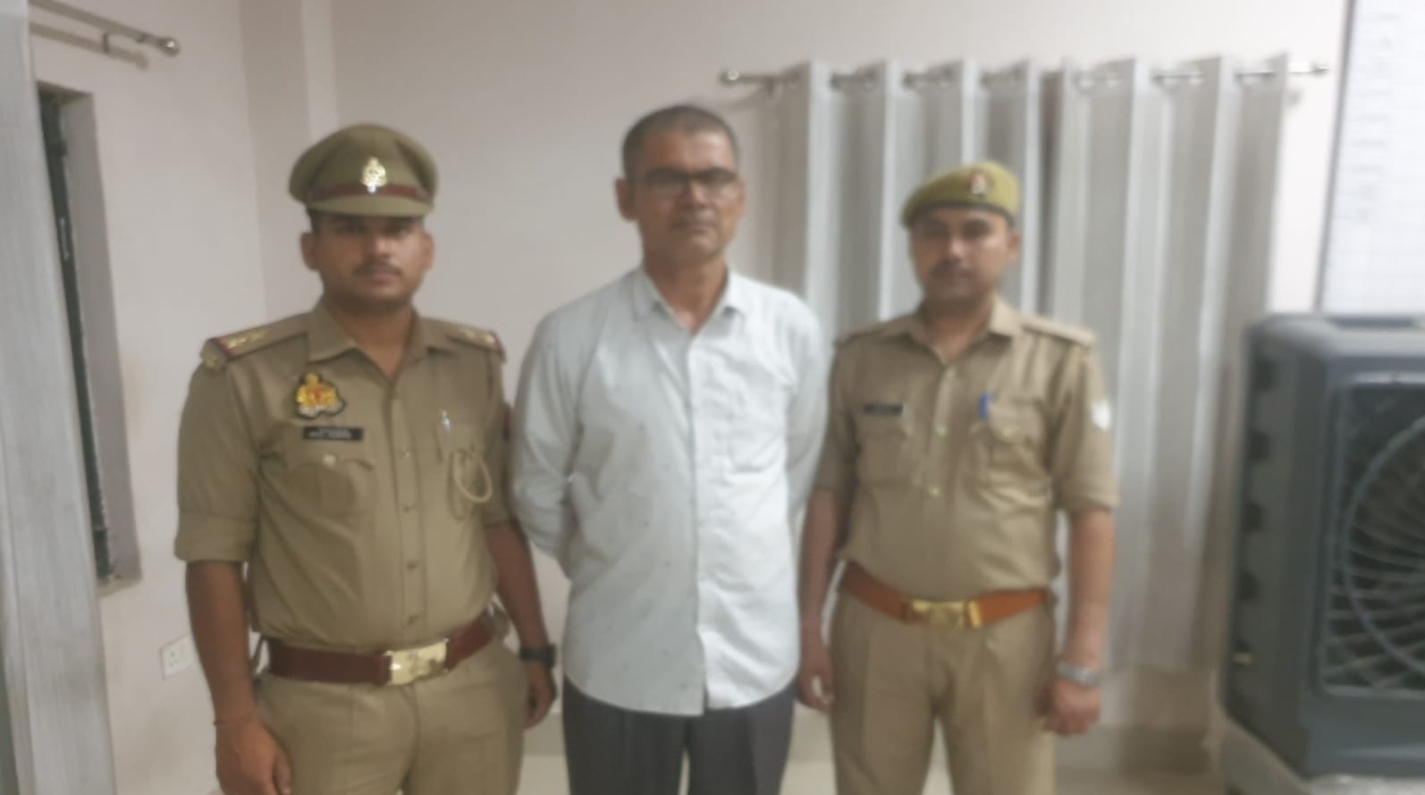 father had murdered his gym trainer son, had bought the knife from Dehradun
