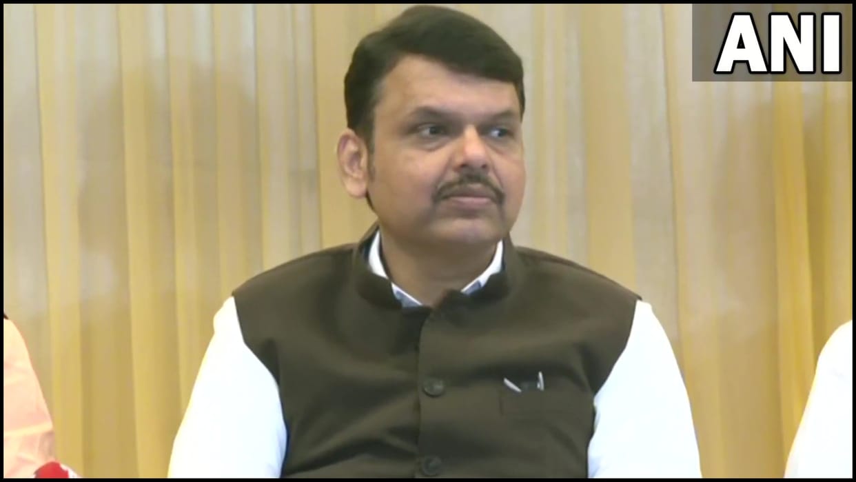 Mumbai Crime Branch arrested former journalist Ketan Tirodkar controversial statement against fadnavis