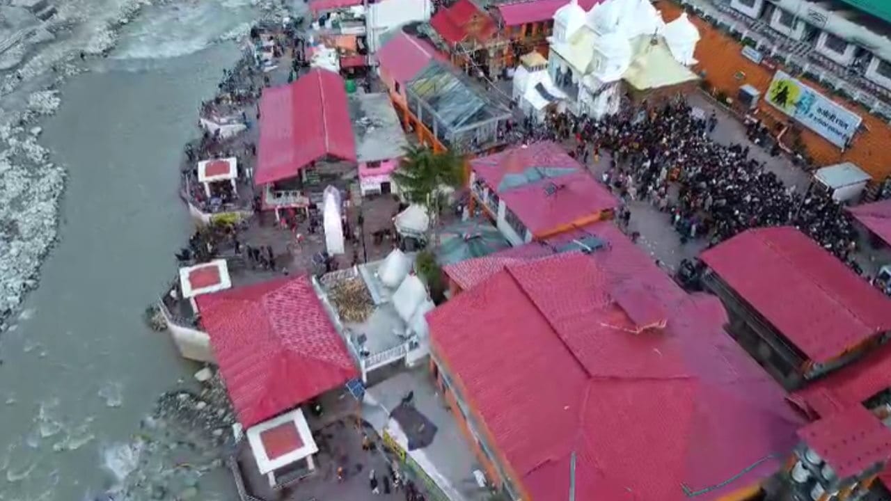 Gangotri Dham Outrage against Main stop Gangnani one-way-gateway system Chardham Yatra 2024