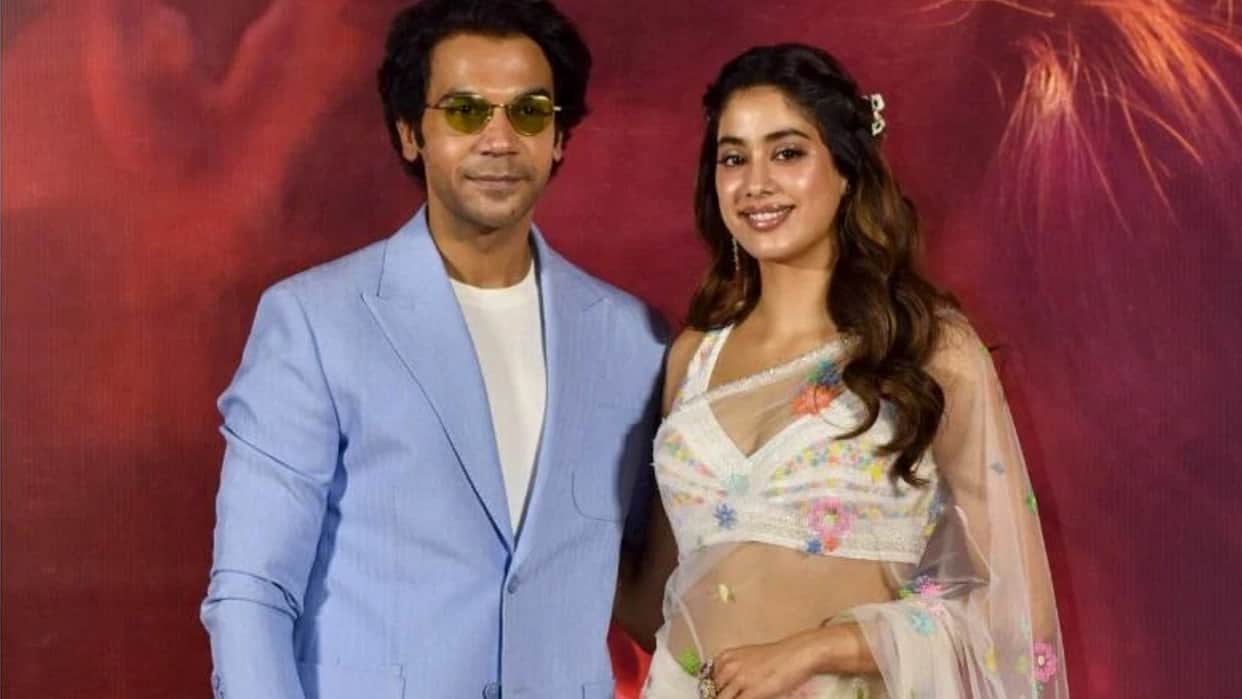 Jahnvi kapoor wish to show Mr and Mrs mahi to Ms Dhoni at Song Dekh tenu launch event