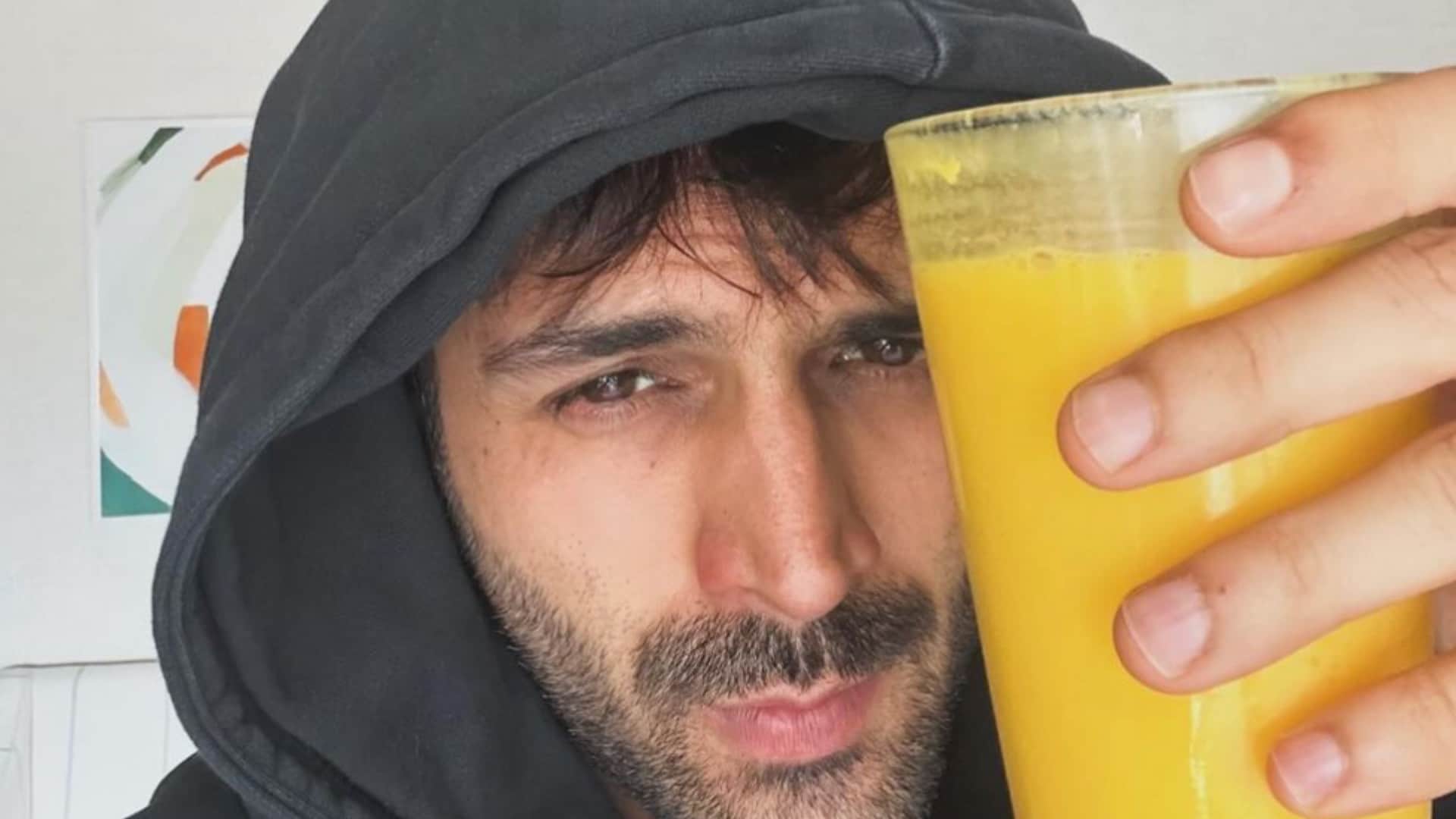 Chandu Champion First Look is revealed kartik aryan shares poster and wrote Champion Aa Raha Hai