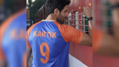 Kartik Aaryan campaigning for disney plus hotstar ICC mens T20 World cup 2024 free for all har match har ball