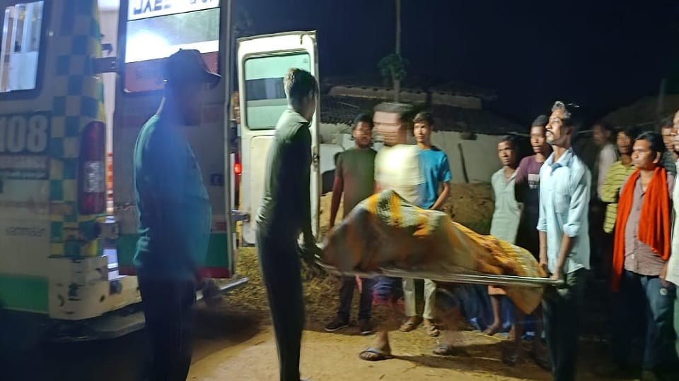 A massive fire broke out while giving petrol to a customer woman burnt alive in Ambikapur
