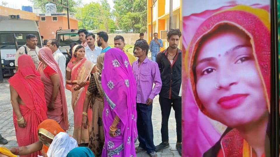 aunty also died due to shock of his niece death in Mainpuri
