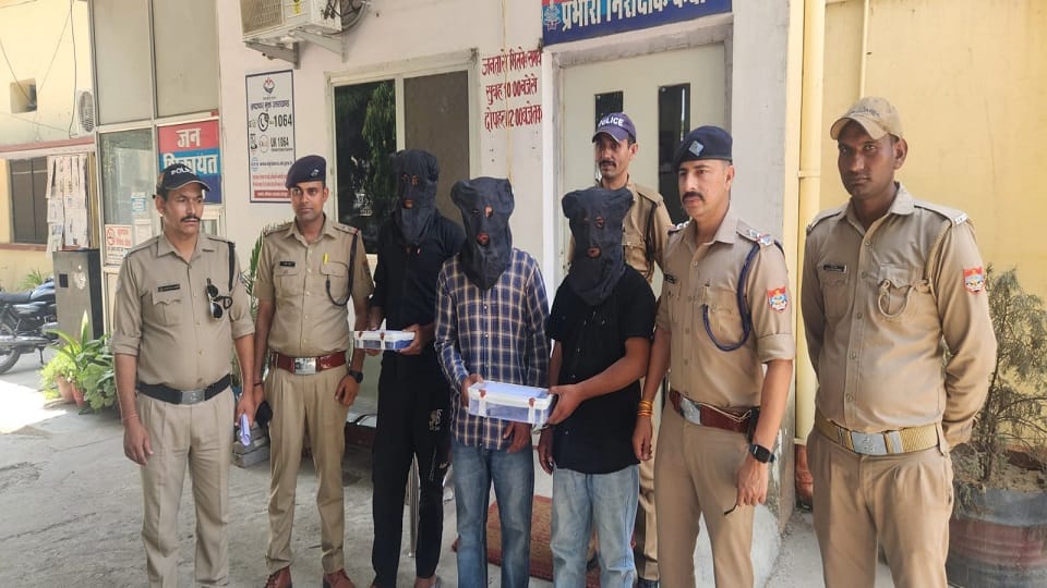 Police arrested five accused for beating two friends in rudrapur