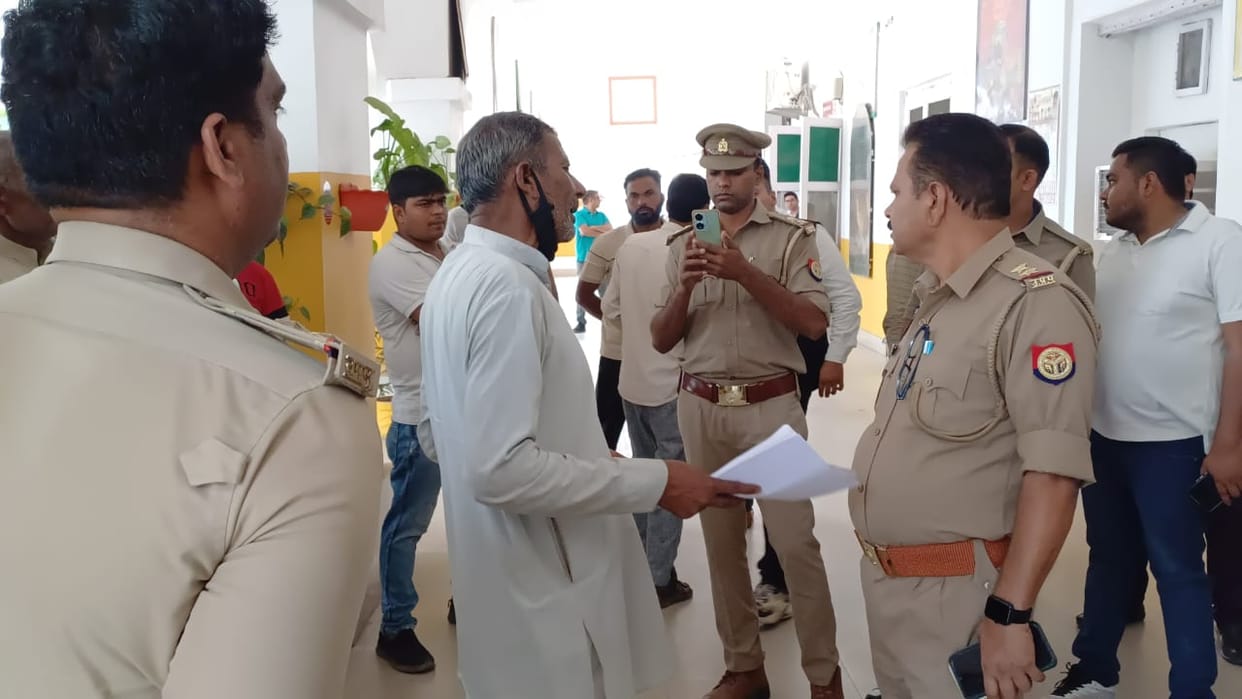 Saharanpur: Villager attempts self-immolation at DM office for not providing electricity connection