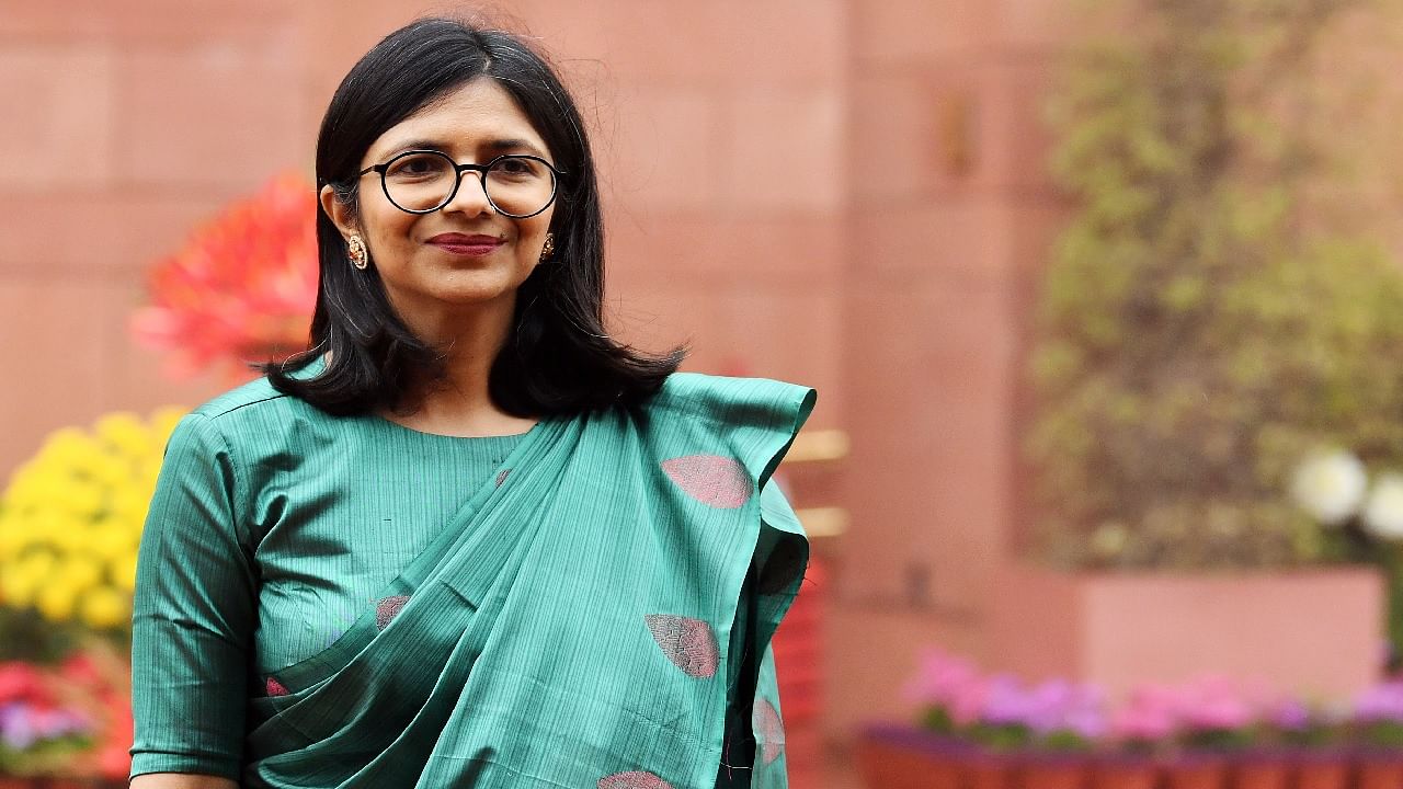 Swati Maliwal Removed Cm Kejriwal Photo From Her X Profile Made Another