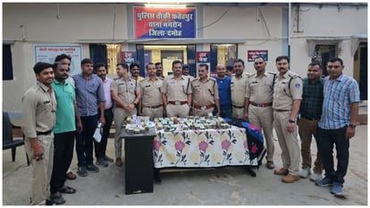 Damoh News: दमोह में चौकीदार ने रची मध्यांचल बैंक लूट की साजिश, दो दोस्तों के साथ मिलकर लूटे 42 लाख रुपये