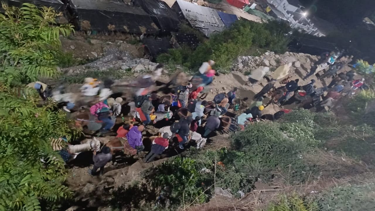 Chardham Yatra 2024 Yamunotri and Gangotri Dham Record devotees reached in two days Watch Photos