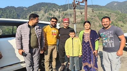 Bollywood actor Aamir Khan visited Nahlota village of Multhan himachal, met fans