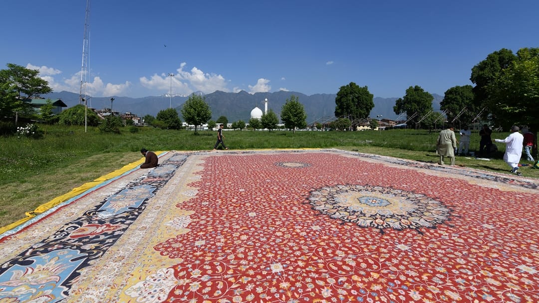 Bhadohi 500 crore worth carpets dumped due to US tariffs