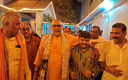 Lok Sabha : BJP Giriraj Singh targeted mahagathbandhan, rjd party, burqa, Madrasa is a den of terror