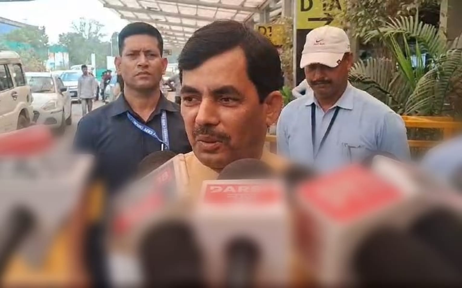 भाजपा प्रवक्ता पूर्व मंत्री शाहनवाज हुसैन।