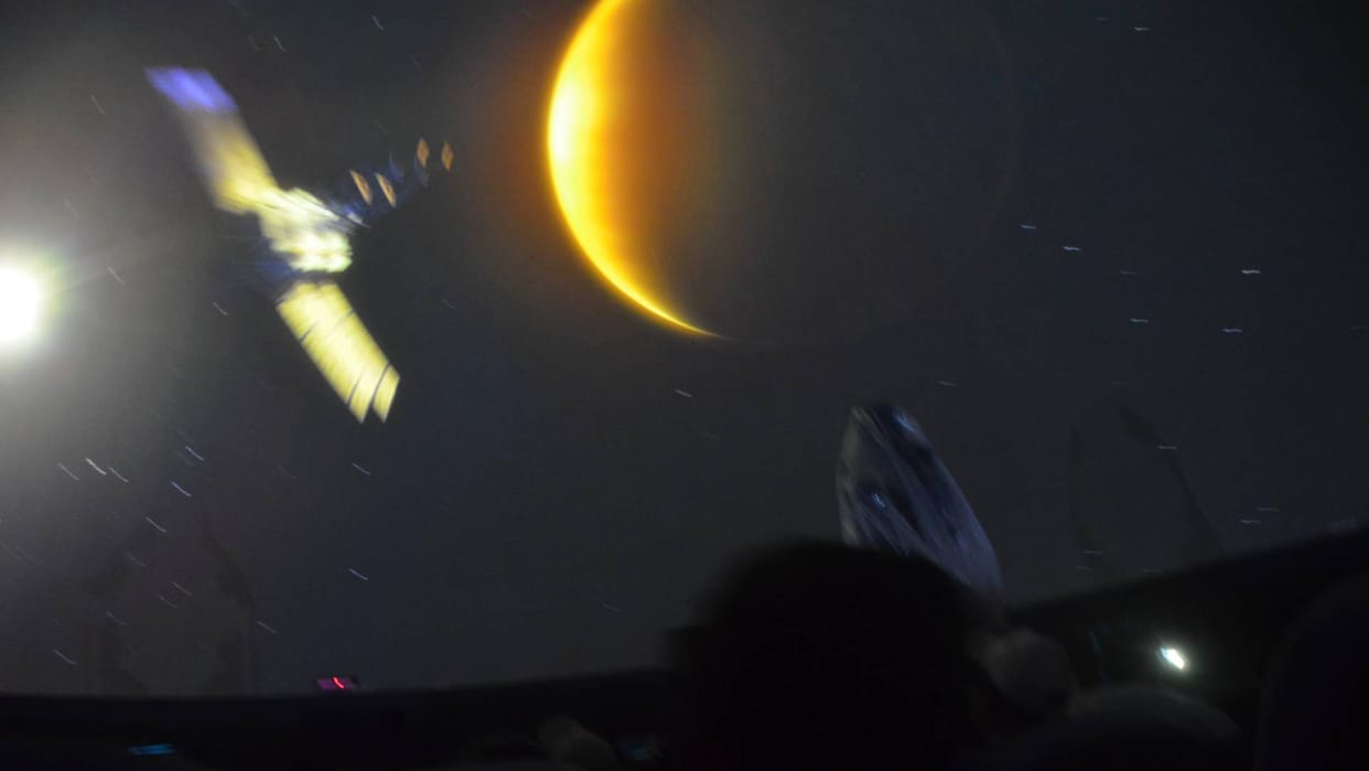 Ujjain Children reached infinite space flight in planetarium were thrilled to see mystery of universe