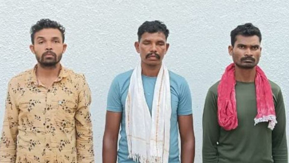 Police arrested three Naxalites in Bijapur
