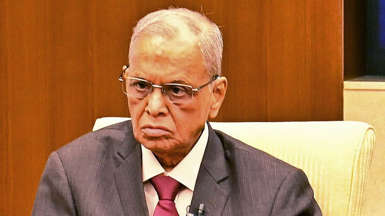 When Narayan Murthy reached late to meet Sudha Murthy father Talk About first meet story on Kapil Sharma show
