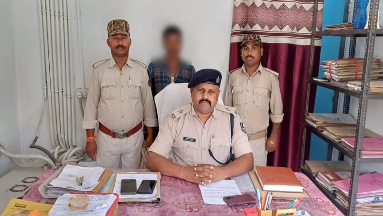 Notorious person carrying reward of Rs 50 thousand arrested in Khagaria