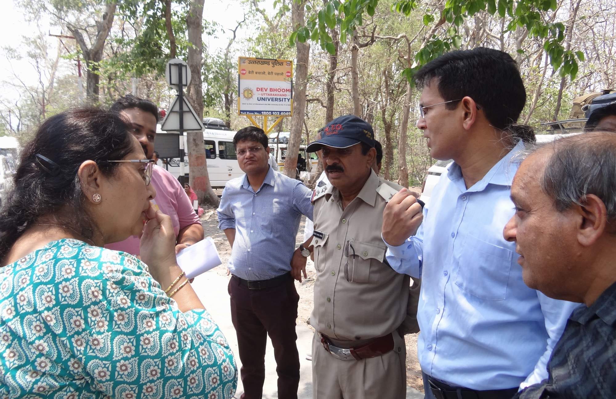 Chardham Yatra 2024 Administration stopped more than 1500 Pilgrims in 500 vehicles at various places