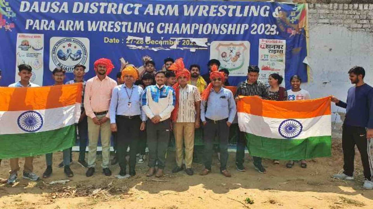 Dausa News: 10 daughters selected for National Paw Wrestling Championship