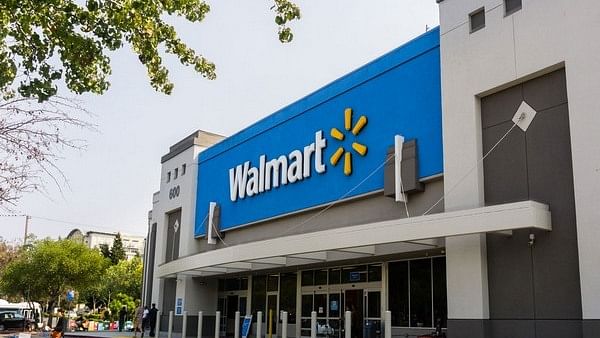 Uproar Over Selling Slippers And Swim Suits With Lord Ganesha's Picture On  Walmart's Website - Amar Ujala Hindi News Live - Us:वॉलमार्ट की वेबसाइट पर  हिंदू देवता की तस्वीर के साथ चप्पल