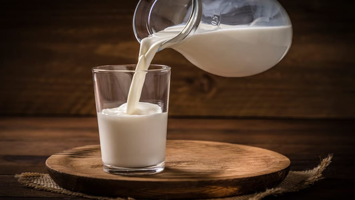 Dehradun: Aanchal milk expensive by one to two rupees in four districts