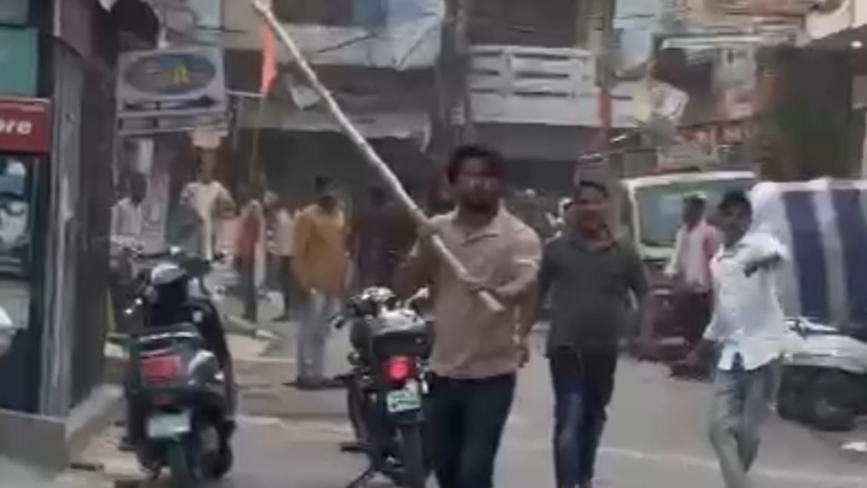 goons beat up business leaders son pelted stones in Bareilly