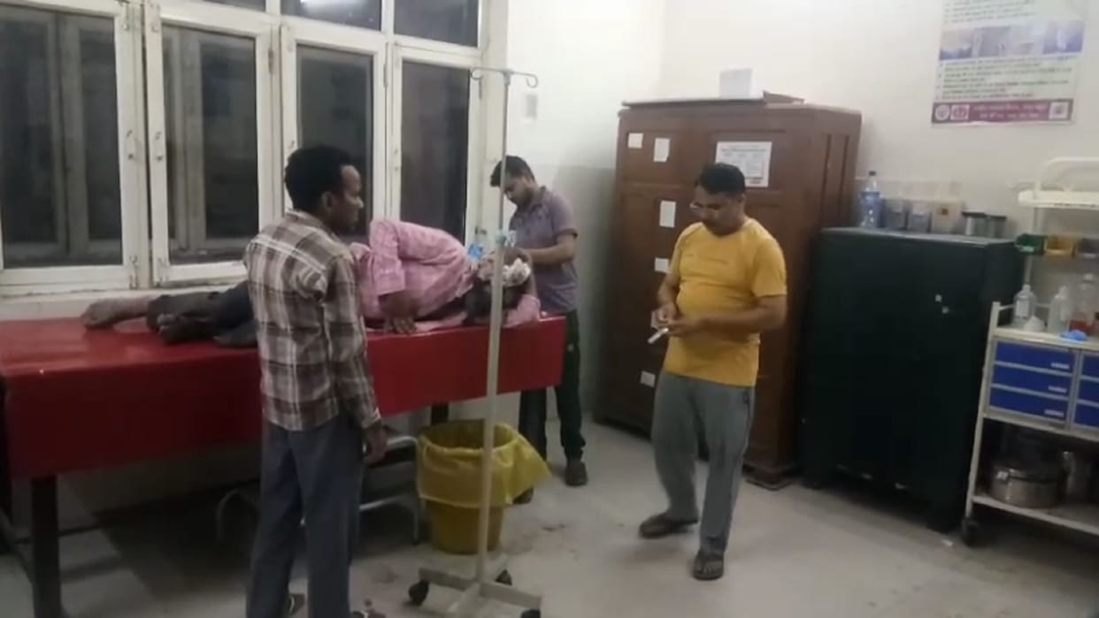 People of two sides clash over distribution fishes in Bijnor and six injured