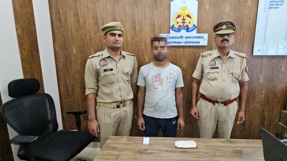 Theft accused arrested in Sadabad